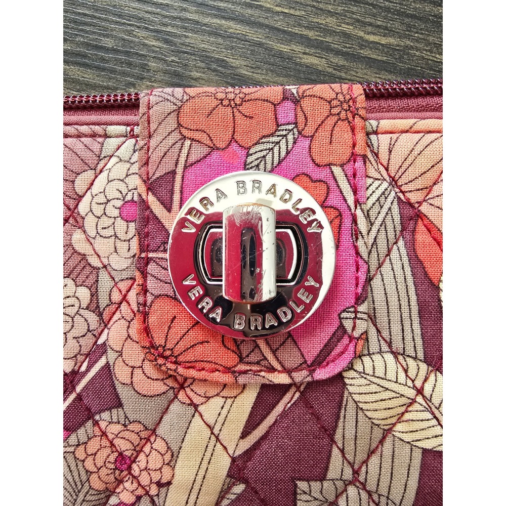 Vera‎ Bradley Floral Quilted Wallet Clutch Accordion Zip Around